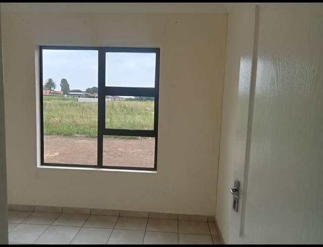 3 BEDROOM HOUSE FOR SALE IN RIVERSDALE